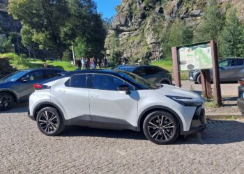 Pneu GEOLANDAR da Yokohama no novo C-HR da Toyota