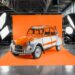 Citroen celebra 50 anos do 2CV Spot em tons laranja