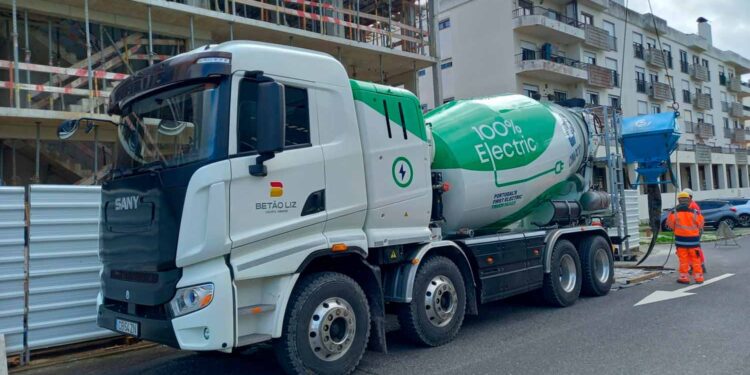 Cimpor pioneira nos camiões chineses 100% elétricos