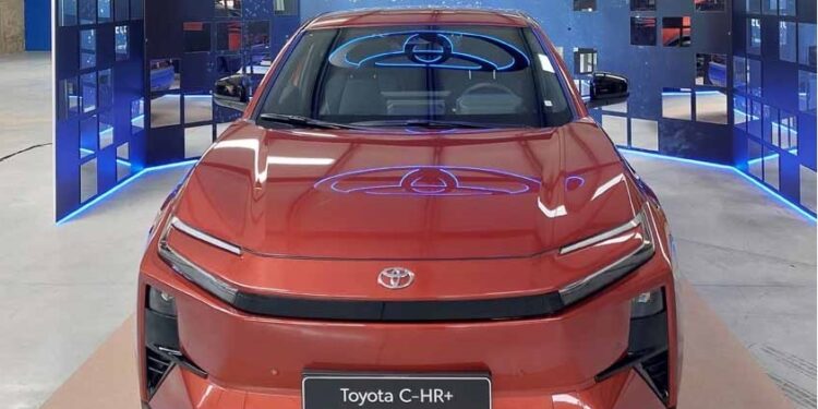 Toyota C-HR +: colocar o trabalho novamente na moda