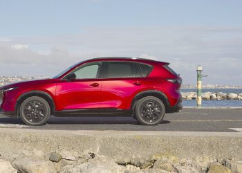 Yokohama equipa novo Mazda CX-5 com pneus ADVAN V61